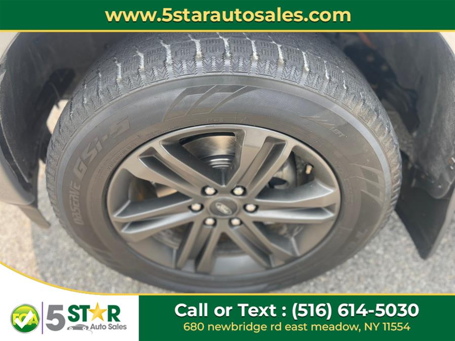 2022 Ford F-150 LARIAT 4WD SuperCrew 5.5'' Box, available for sale in East Meadow, New York | 5 Star Auto Sales Inc. East Meadow, New York 2022 Ford F-150 LARIAT 4WD SuperCrew 5.5'' Box, available for sale in East Meadow, New York | 5 Star Auto Sales Inc. East Meadow, New York