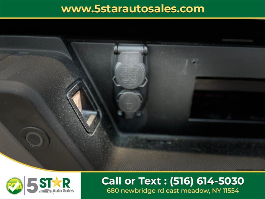 2022 Ford F-150 LARIAT 4WD SuperCrew 5.5'' Box, available for sale in East Meadow, New York | 5 Star Auto Sales Inc. East Meadow, New York 2022 Ford F-150 LARIAT 4WD SuperCrew 5.5'' Box, available for sale in East Meadow, New York | 5 Star Auto Sales Inc. East Meadow, New York