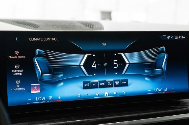 2024 BMW X6 xDrive40i, available for sale in Yonkers, New York | Westchester Auto Group. Yonkers, New York 2024 BMW X6 xDrive40i, available for sale in Yonkers, New York | Westchester Auto Group. Yonkers, New York