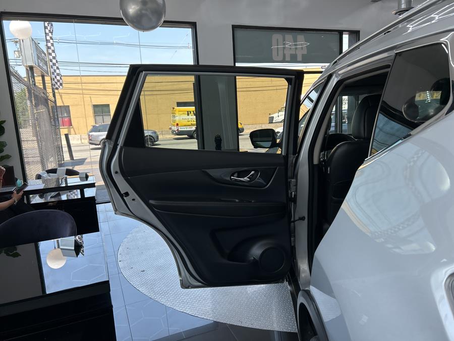 2016 Nissan Rogue AWD 4dr SL, available for sale in Jersey City, New Jersey | Luxe Auto Galleria. Jersey City, New Jersey 2016 Nissan Rogue AWD 4dr SL, available for sale in Jersey City, New Jersey | Luxe Auto Galleria. Jersey City, New Jersey