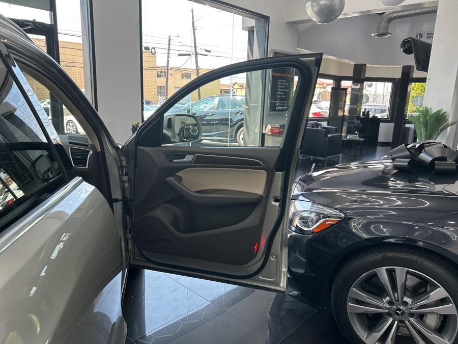 2015 Audi Q5 quattro 4dr 3.0T Premium Plus, available for sale in Jersey City, New Jersey | Luxe Auto Galleria. Jersey City, New Jersey 2015 Audi Q5 quattro 4dr 3.0T Premium Plus, available for sale in Jersey City, New Jersey | Luxe Auto Galleria. Jersey City, New Jersey
