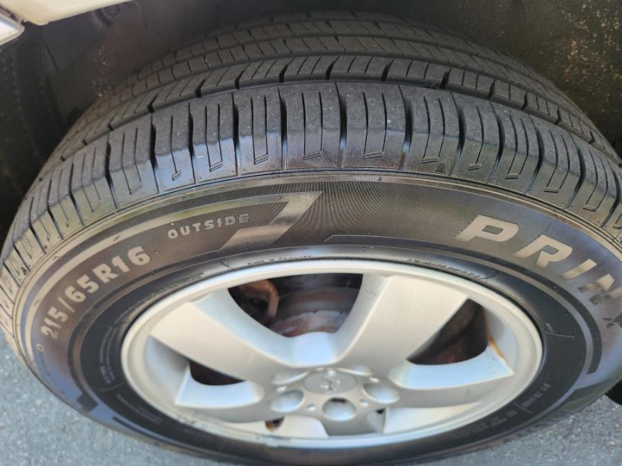 2008 Hyundai Tucson FWD 4dr I4 Man GLS, available for sale in West Babylon, New York | SGM Auto Sales. West Babylon, New York 2008 Hyundai Tucson FWD 4dr I4 Man GLS, available for sale in West Babylon, New York | SGM Auto Sales. West Babylon, New York