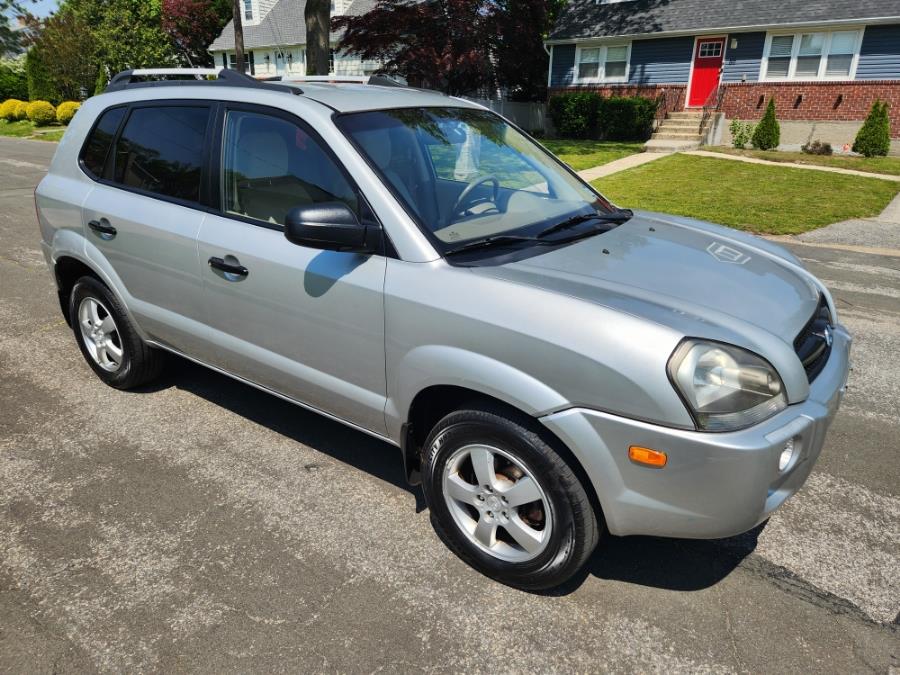2008 Hyundai Tucson FWD 4dr I4 Man GLS, available for sale in West Babylon, New York | SGM Auto Sales. West Babylon, New York 2008 Hyundai Tucson FWD 4dr I4 Man GLS, available for sale in West Babylon, New York | SGM Auto Sales. West Babylon, New York