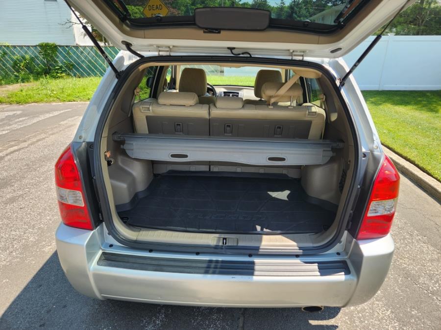 2008 Hyundai Tucson FWD 4dr I4 Man GLS, available for sale in West Babylon, New York | SGM Auto Sales. West Babylon, New York 2008 Hyundai Tucson FWD 4dr I4 Man GLS, available for sale in West Babylon, New York | SGM Auto Sales. West Babylon, New York