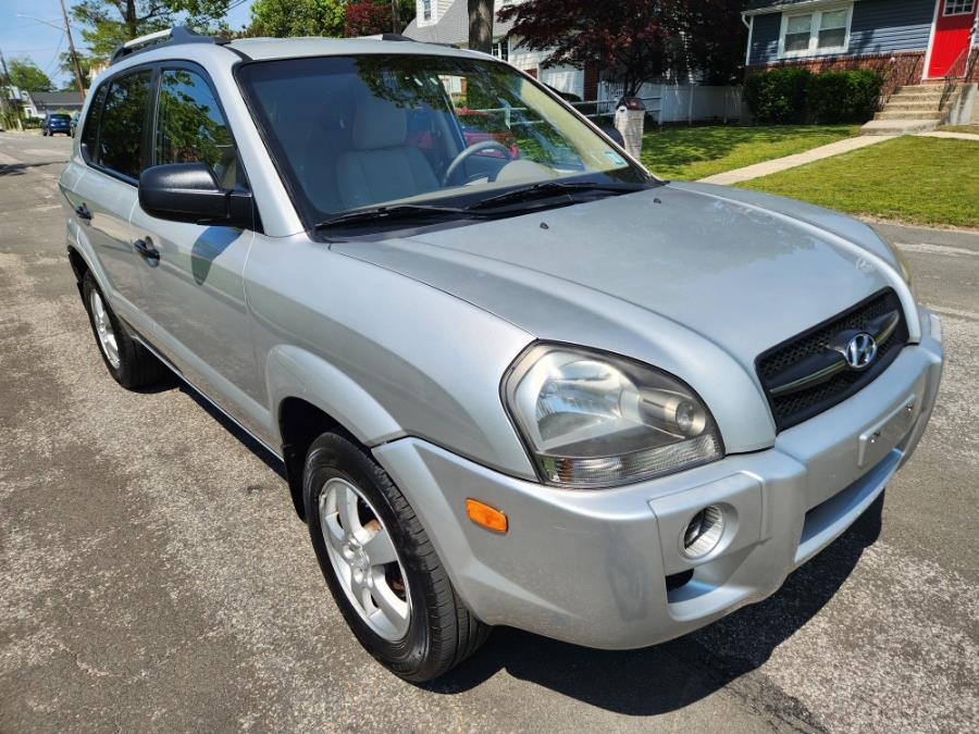 2008 Hyundai Tucson FWD 4dr I4 Man GLS, available for sale in West Babylon, New York | SGM Auto Sales. West Babylon, New York 2008 Hyundai Tucson FWD 4dr I4 Man GLS, available for sale in West Babylon, New York | SGM Auto Sales. West Babylon, New York