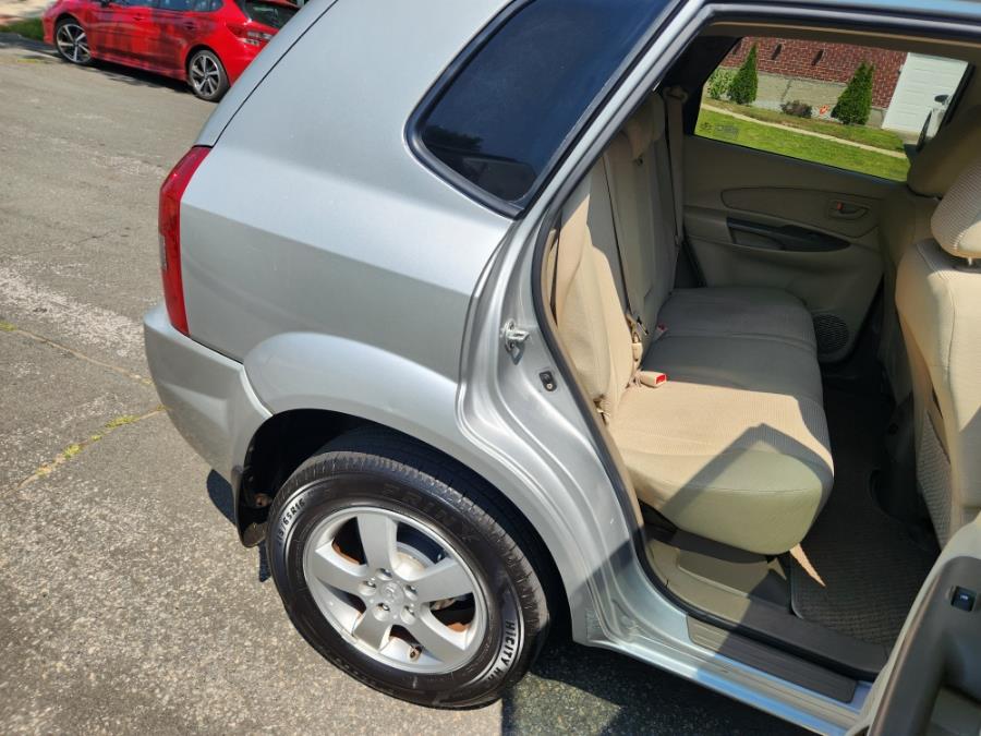 2008 Hyundai Tucson FWD 4dr I4 Man GLS, available for sale in West Babylon, New York | SGM Auto Sales. West Babylon, New York 2008 Hyundai Tucson FWD 4dr I4 Man GLS, available for sale in West Babylon, New York | SGM Auto Sales. West Babylon, New York