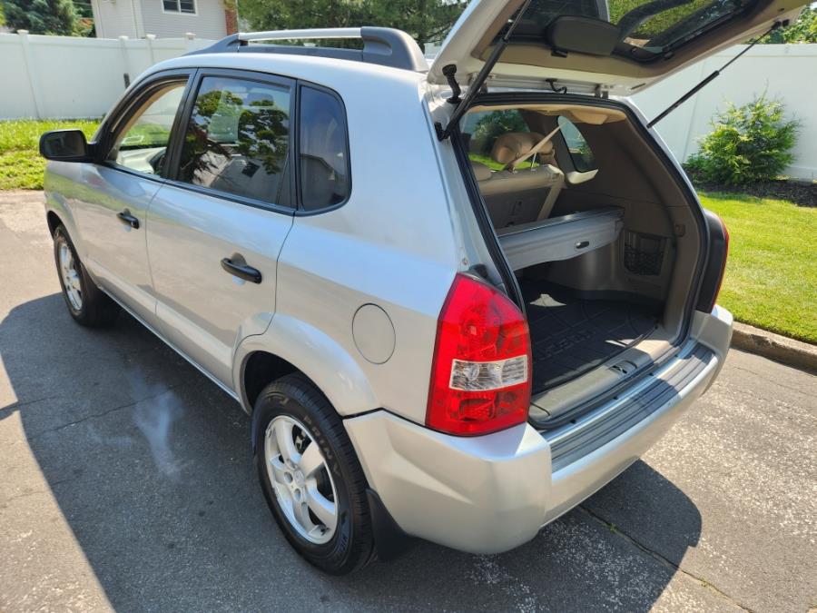2008 Hyundai Tucson FWD 4dr I4 Man GLS, available for sale in West Babylon, New York | SGM Auto Sales. West Babylon, New York 2008 Hyundai Tucson FWD 4dr I4 Man GLS, available for sale in West Babylon, New York | SGM Auto Sales. West Babylon, New York
