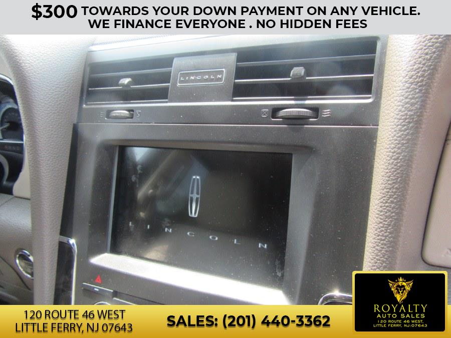 2016 Lincoln Navigator 4WD 4dr Select, available for sale in Little Ferry, New Jersey | Royalty Auto Sales. Little Ferry, New Jersey 2016 Lincoln Navigator 4WD 4dr Select, available for sale in Little Ferry, New Jersey | Royalty Auto Sales. Little Ferry, New Jersey