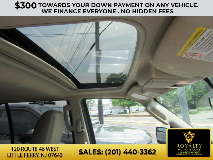 2016 Lincoln Navigator 4WD 4dr Select, available for sale in Little Ferry, New Jersey | Royalty Auto Sales. Little Ferry, New Jersey 2016 Lincoln Navigator 4WD 4dr Select, available for sale in Little Ferry, New Jersey | Royalty Auto Sales. Little Ferry, New Jersey