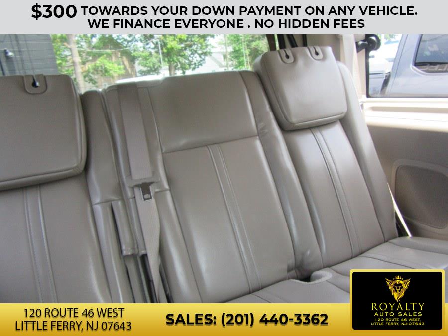 2016 Lincoln Navigator 4WD 4dr Select, available for sale in Little Ferry, New Jersey | Royalty Auto Sales. Little Ferry, New Jersey 2016 Lincoln Navigator 4WD 4dr Select, available for sale in Little Ferry, New Jersey | Royalty Auto Sales. Little Ferry, New Jersey