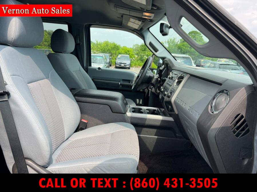 2016 Ford Super Duty F-250 SRW 4WD Crew Cab 172" XLT, available for sale in Manchester, Connecticut | Vernon Auto Sale & Service. Manchester, Connecticut 2016 Ford Super Duty F-250 SRW 4WD Crew Cab 172" XLT, available for sale in Manchester, Connecticut | Vernon Auto Sale & Service. Manchester, Connecticut