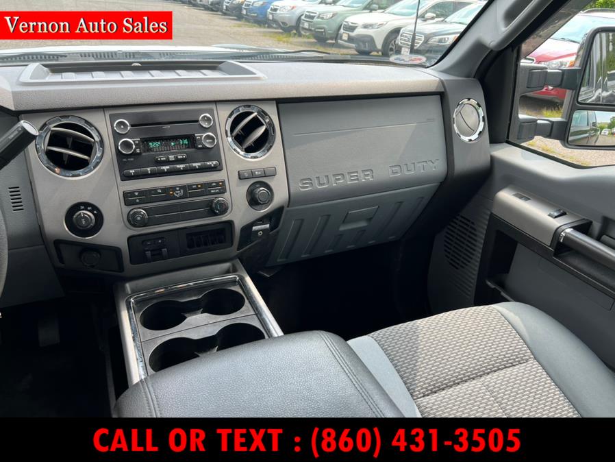 2016 Ford Super Duty F-250 SRW 4WD Crew Cab 172" XLT, available for sale in Manchester, Connecticut | Vernon Auto Sale & Service. Manchester, Connecticut 2016 Ford Super Duty F-250 SRW 4WD Crew Cab 172" XLT, available for sale in Manchester, Connecticut | Vernon Auto Sale & Service. Manchester, Connecticut