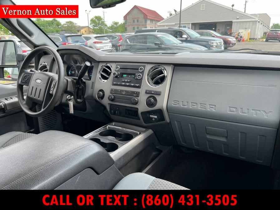 2016 Ford Super Duty F-250 SRW 4WD Crew Cab 172" XLT, available for sale in Manchester, Connecticut | Vernon Auto Sale & Service. Manchester, Connecticut 2016 Ford Super Duty F-250 SRW 4WD Crew Cab 172" XLT, available for sale in Manchester, Connecticut | Vernon Auto Sale & Service. Manchester, Connecticut