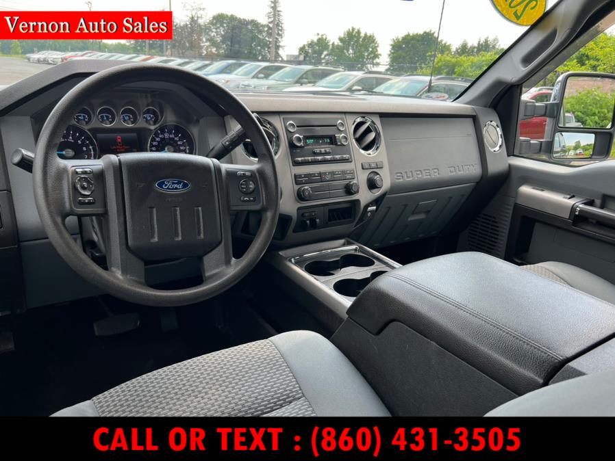 2016 Ford Super Duty F-250 SRW 4WD Crew Cab 172" XLT, available for sale in Manchester, Connecticut | Vernon Auto Sale & Service. Manchester, Connecticut 2016 Ford Super Duty F-250 SRW 4WD Crew Cab 172" XLT, available for sale in Manchester, Connecticut | Vernon Auto Sale & Service. Manchester, Connecticut