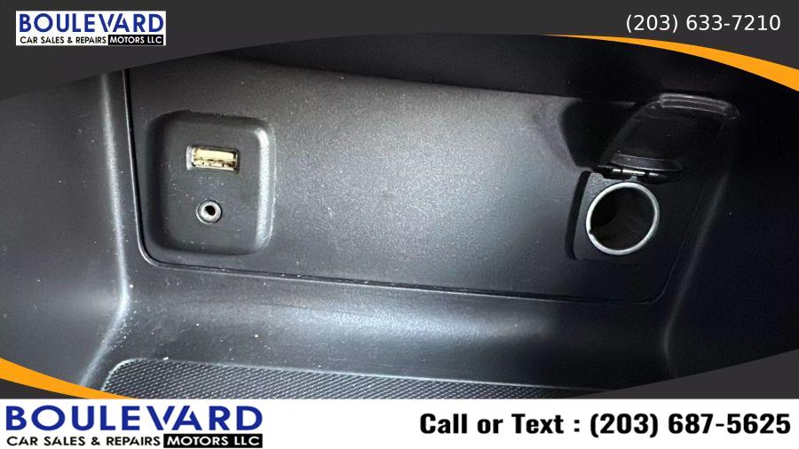 2015 Chevrolet Colorado Crew Cab Z71 Pickup 4D 5 ft, available for sale in New Haven, Connecticut | Boulevard Motors LLC. New Haven, Connecticut 2015 Chevrolet Colorado Crew Cab Z71 Pickup 4D 5 ft, available for sale in New Haven, Connecticut | Boulevard Motors LLC. New Haven, Connecticut
