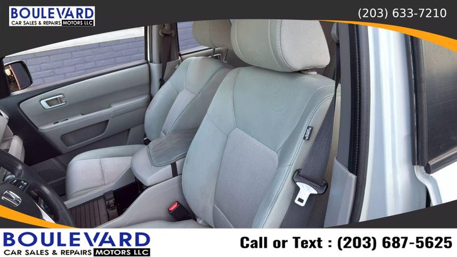 2015 Honda Pilot SE Sport Utility 4D, available for sale in New Haven, Connecticut | Boulevard Motors LLC. New Haven, Connecticut 2015 Honda Pilot SE Sport Utility 4D, available for sale in New Haven, Connecticut | Boulevard Motors LLC. New Haven, Connecticut