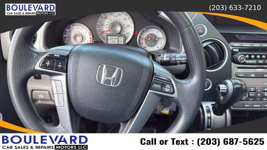2015 Honda Pilot SE Sport Utility 4D, available for sale in New Haven, Connecticut | Boulevard Motors LLC. New Haven, Connecticut 2015 Honda Pilot SE Sport Utility 4D, available for sale in New Haven, Connecticut | Boulevard Motors LLC. New Haven, Connecticut