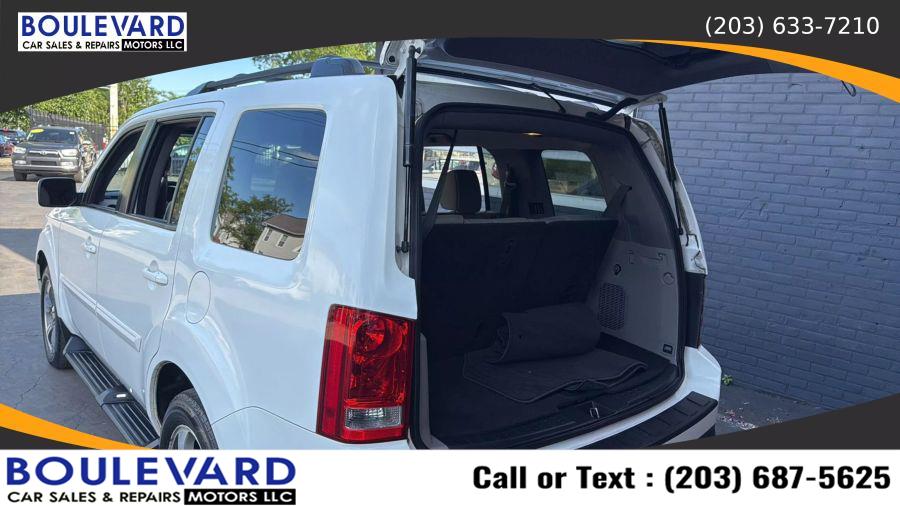 2015 Honda Pilot SE Sport Utility 4D, available for sale in New Haven, Connecticut | Boulevard Motors LLC. New Haven, Connecticut 2015 Honda Pilot SE Sport Utility 4D, available for sale in New Haven, Connecticut | Boulevard Motors LLC. New Haven, Connecticut