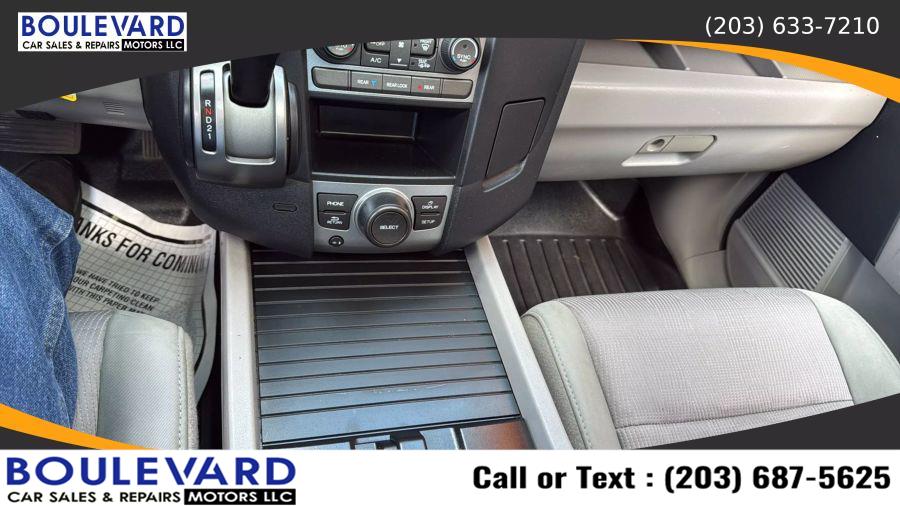 2015 Honda Pilot SE Sport Utility 4D, available for sale in New Haven, Connecticut | Boulevard Motors LLC. New Haven, Connecticut 2015 Honda Pilot SE Sport Utility 4D, available for sale in New Haven, Connecticut | Boulevard Motors LLC. New Haven, Connecticut