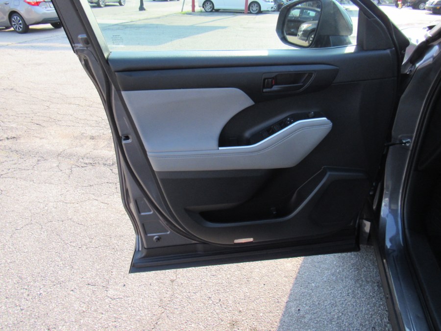 2022 Toyota Highlander L, available for sale in Worcester, Massachusetts | Hilario's Auto Sales Inc.. Worcester, Massachusetts 2022 Toyota Highlander L, available for sale in Worcester, Massachusetts | Hilario's Auto Sales Inc.. Worcester, Massachusetts