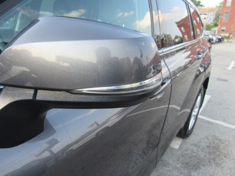 2022 Toyota Highlander L, available for sale in Worcester, Massachusetts | Hilario's Auto Sales Inc.. Worcester, Massachusetts 2022 Toyota Highlander L, available for sale in Worcester, Massachusetts | Hilario's Auto Sales Inc.. Worcester, Massachusetts