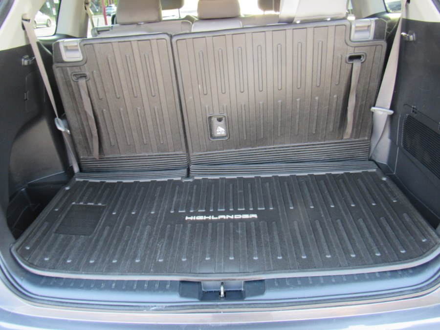 2022 Toyota Highlander L, available for sale in Worcester, Massachusetts | Hilario's Auto Sales Inc.. Worcester, Massachusetts 2022 Toyota Highlander L, available for sale in Worcester, Massachusetts | Hilario's Auto Sales Inc.. Worcester, Massachusetts