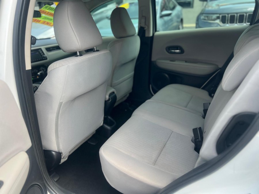 2018 Honda HR-V LX AWD CVT, available for sale in Peabody, Massachusetts | New Star Motors. Peabody, Massachusetts 2018 Honda HR-V LX AWD CVT, available for sale in Peabody, Massachusetts | New Star Motors. Peabody, Massachusetts