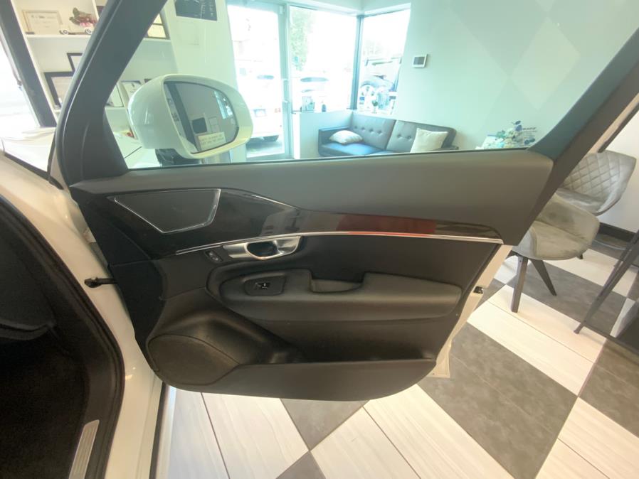 2018 Volvo XC90 T6 AWD 7-Passenger Momentum, available for sale in Hartford, Connecticut | Franklin Motors Auto Sales LLC. Hartford, Connecticut 2018 Volvo XC90 T6 AWD 7-Passenger Momentum, available for sale in Hartford, Connecticut | Franklin Motors Auto Sales LLC. Hartford, Connecticut