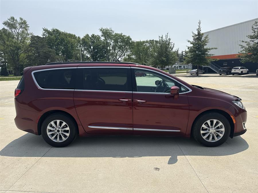 2017 Chrysler Pacifica Touring L, available for sale in Elida, Ohio | Josh's All Under Ten LLC. Elida, Ohio 2017 Chrysler Pacifica Touring L, available for sale in Elida, Ohio | Josh's All Under Ten LLC. Elida, Ohio