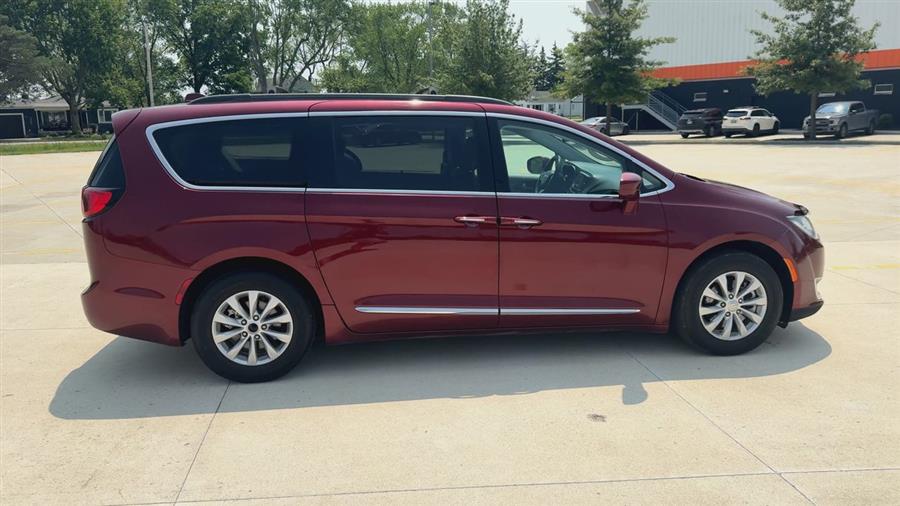 2017 Chrysler Pacifica Touring L, available for sale in Elida, Ohio | Josh's All Under Ten LLC. Elida, Ohio 2017 Chrysler Pacifica Touring L, available for sale in Elida, Ohio | Josh's All Under Ten LLC. Elida, Ohio
