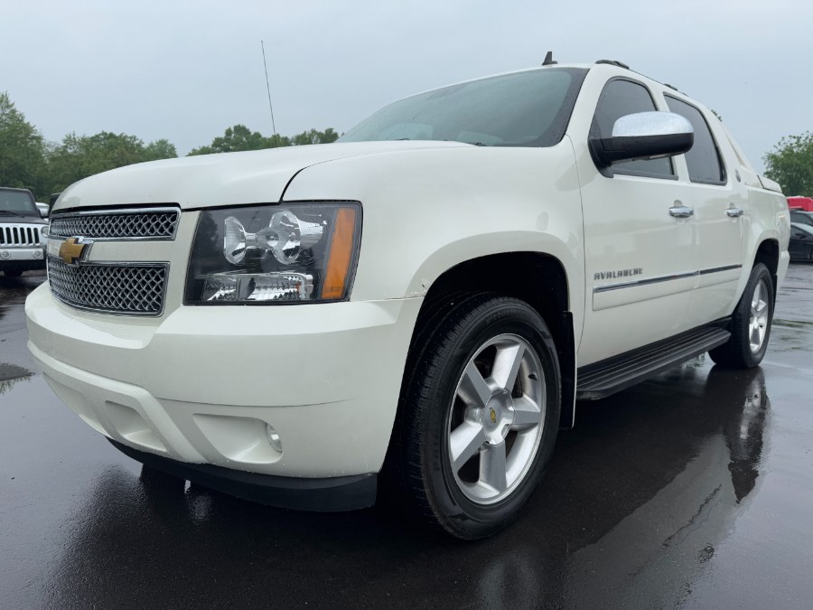 2013 Chevrolet Avalanche 4WD Crew Cab LTZ, available for sale in Ortonville, Michigan | Marsh Auto Sales LLC. Ortonville, Michigan 2013 Chevrolet Avalanche 4WD Crew Cab LTZ, available for sale in Ortonville, Michigan | Marsh Auto Sales LLC. Ortonville, Michigan