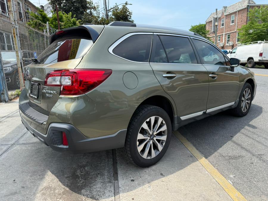 2018 Subaru Outback 3.6R Touring, available for sale in Brooklyn, New York | Worlds Best Auto Inc. Brooklyn, New York 2018 Subaru Outback 3.6R Touring, available for sale in Brooklyn, New York | Worlds Best Auto Inc. Brooklyn, New York