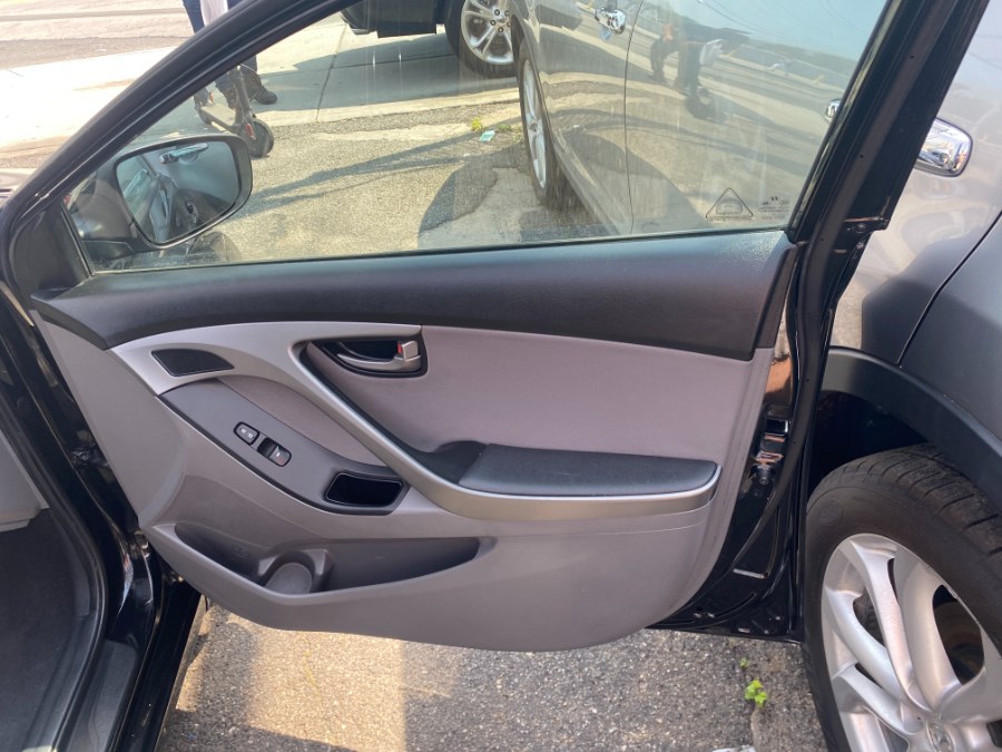 2015 Hyundai Elantra 4dr Sdn Auto Limited PZEV (Alabama Plant), available for sale in Middle Village, New York | Middle Village Motors . Middle Village, New York 2015 Hyundai Elantra 4dr Sdn Auto Limited PZEV (Alabama Plant), available for sale in Middle Village, New York | Middle Village Motors . Middle Village, New York