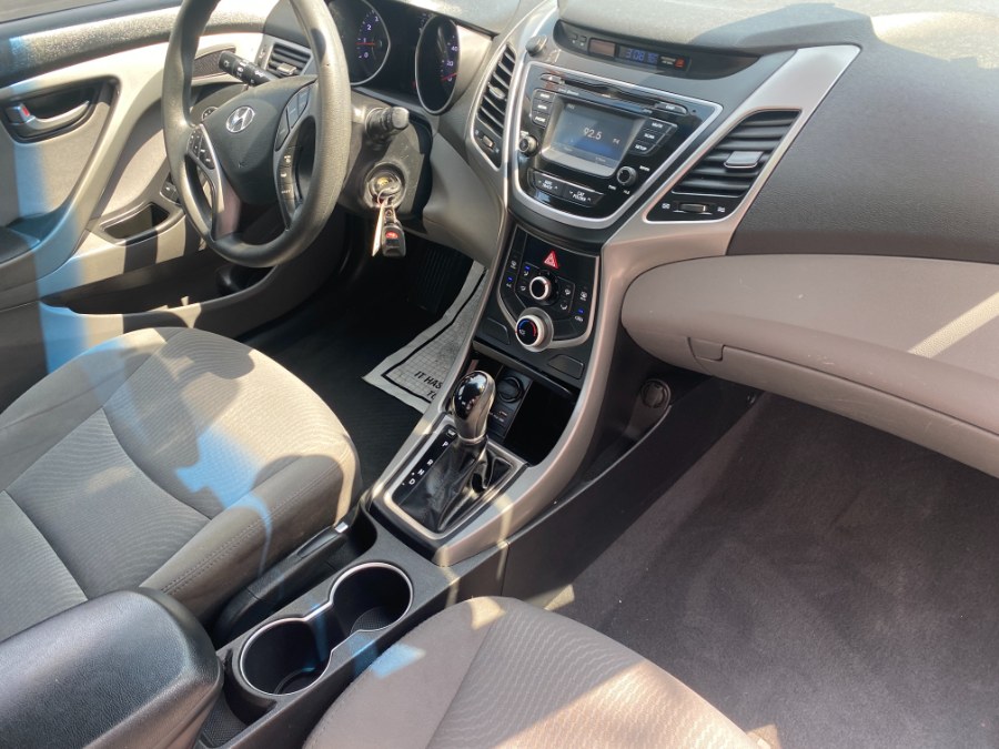2015 Hyundai Elantra 4dr Sdn Auto Limited PZEV (Alabama Plant), available for sale in Middle Village, New York | Middle Village Motors . Middle Village, New York 2015 Hyundai Elantra 4dr Sdn Auto Limited PZEV (Alabama Plant), available for sale in Middle Village, New York | Middle Village Motors . Middle Village, New York