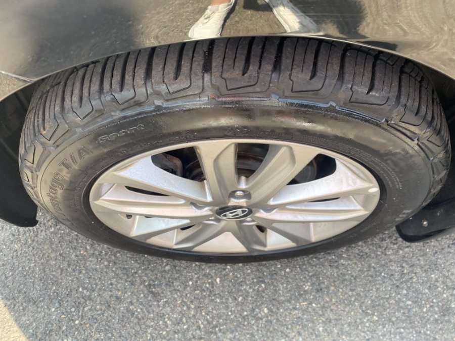 2015 Hyundai Elantra 4dr Sdn Auto Limited PZEV (Alabama Plant), available for sale in Middle Village, New York | Middle Village Motors . Middle Village, New York 2015 Hyundai Elantra 4dr Sdn Auto Limited PZEV (Alabama Plant), available for sale in Middle Village, New York | Middle Village Motors . Middle Village, New York