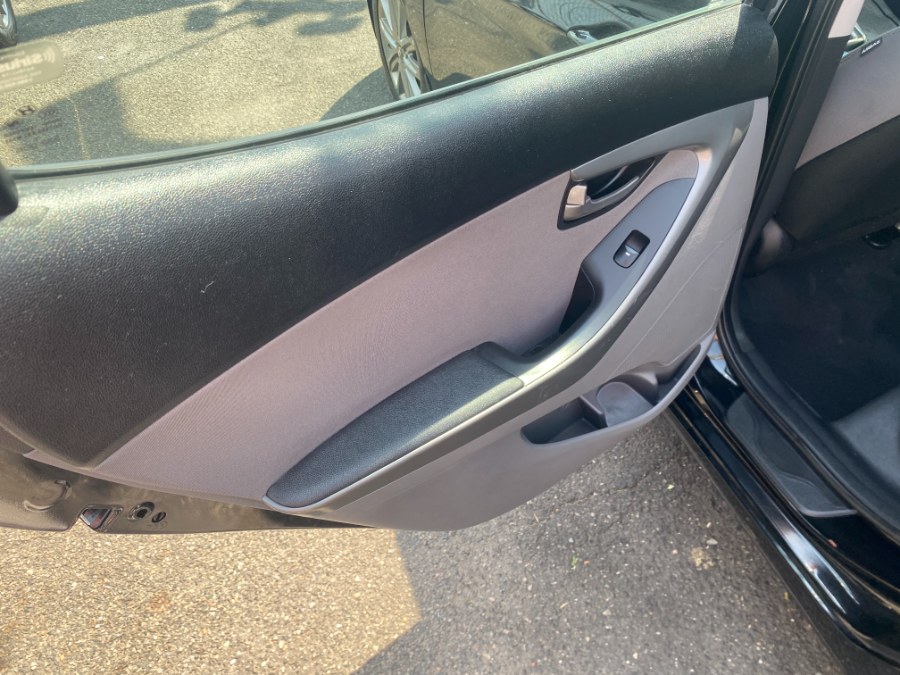 2015 Hyundai Elantra 4dr Sdn Auto Limited PZEV (Alabama Plant), available for sale in Middle Village, New York | Middle Village Motors . Middle Village, New York 2015 Hyundai Elantra 4dr Sdn Auto Limited PZEV (Alabama Plant), available for sale in Middle Village, New York | Middle Village Motors . Middle Village, New York