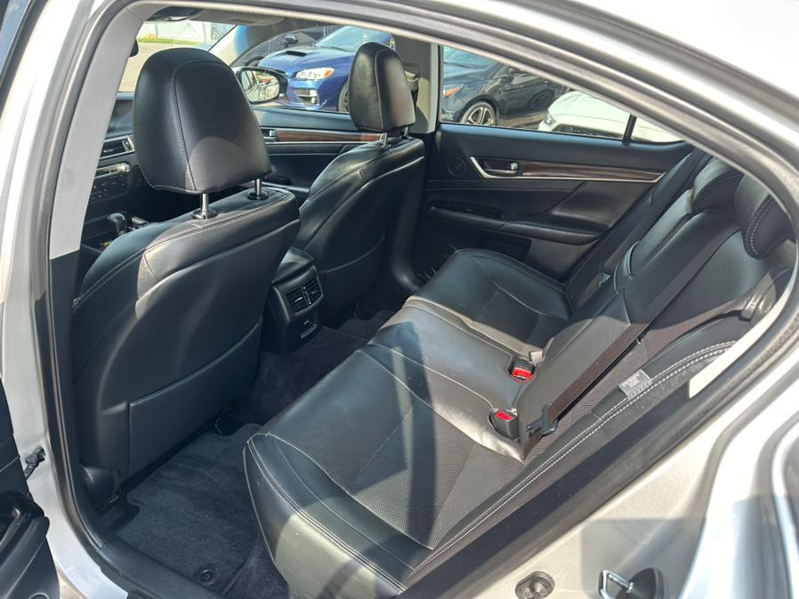 2013 Lexus GS 350 4dr Sdn AWD, available for sale in South Windsor, Connecticut | Mike And Tony Auto Sales, Inc. South Windsor, Connecticut 2013 Lexus GS 350 4dr Sdn AWD, available for sale in South Windsor, Connecticut | Mike And Tony Auto Sales, Inc. South Windsor, Connecticut