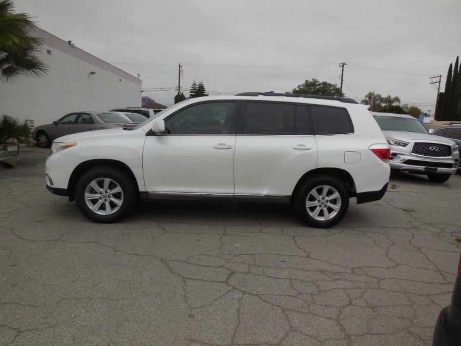 2013 Toyota Highlander 4WD 4dr V6 SE (Natl), available for sale in Hawaiian Gardens, California | Luxe Motors. Hawaiian Gardens, California 2013 Toyota Highlander 4WD 4dr V6 SE (Natl), available for sale in Hawaiian Gardens, California | Luxe Motors. Hawaiian Gardens, California