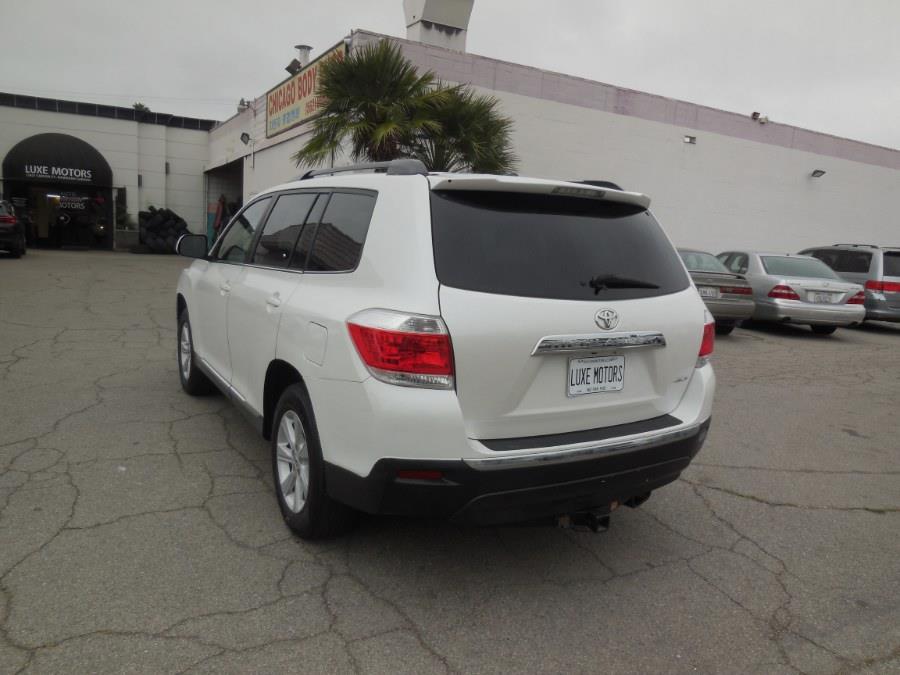 2013 Toyota Highlander 4WD 4dr V6 SE (Natl), available for sale in Hawaiian Gardens, California | Luxe Motors. Hawaiian Gardens, California 2013 Toyota Highlander 4WD 4dr V6 SE (Natl), available for sale in Hawaiian Gardens, California | Luxe Motors. Hawaiian Gardens, California