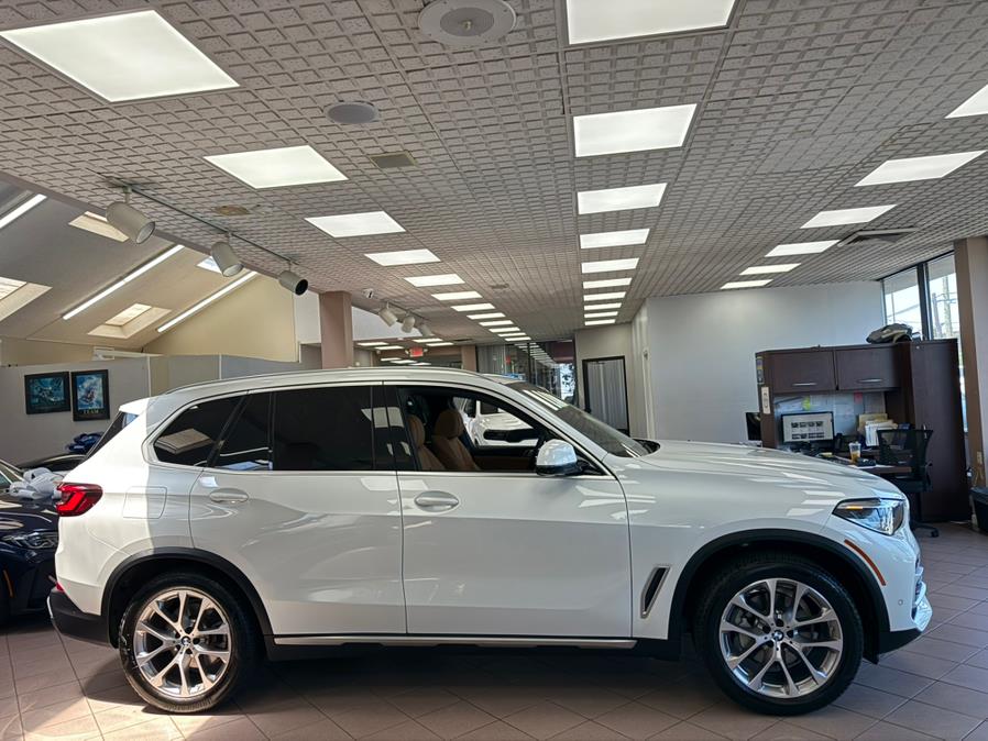 2023 BMW X5 xDrive40i Sports Activity Vehicle, available for sale in Massapequa Park, New York | Power Motors East. Massapequa Park, New York 2023 BMW X5 xDrive40i Sports Activity Vehicle, available for sale in Massapequa Park, New York | Power Motors East. Massapequa Park, New York