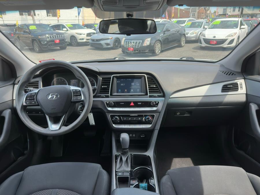 2018 Hyundai Sonata SE 2.4L SULEV, available for sale in Irvington , New Jersey | Auto Haus of Irvington Corp. Irvington , New Jersey 2018 Hyundai Sonata SE 2.4L SULEV, available for sale in Irvington , New Jersey | Auto Haus of Irvington Corp. Irvington , New Jersey