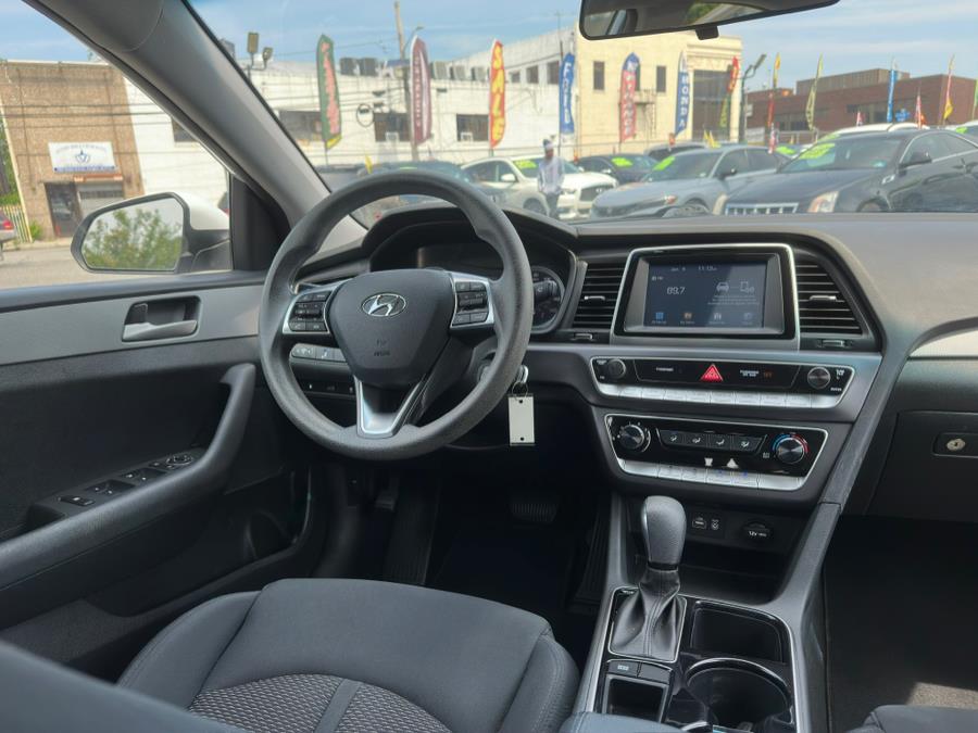 2018 Hyundai Sonata SE 2.4L SULEV, available for sale in Irvington , New Jersey | Auto Haus of Irvington Corp. Irvington , New Jersey 2018 Hyundai Sonata SE 2.4L SULEV, available for sale in Irvington , New Jersey | Auto Haus of Irvington Corp. Irvington , New Jersey