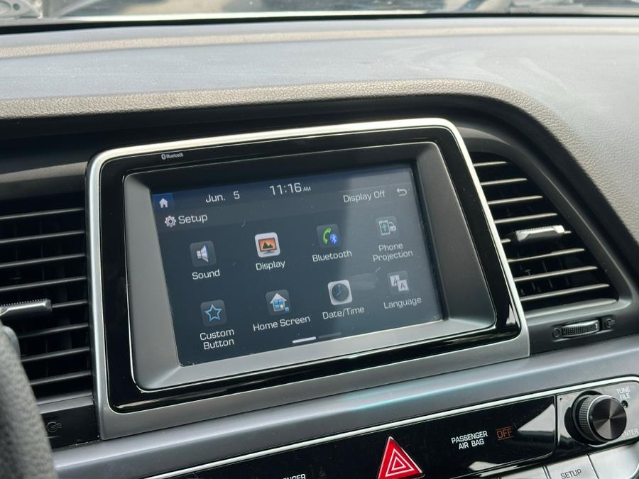 2018 Hyundai Sonata SE 2.4L SULEV, available for sale in Irvington , New Jersey | Auto Haus of Irvington Corp. Irvington , New Jersey 2018 Hyundai Sonata SE 2.4L SULEV, available for sale in Irvington , New Jersey | Auto Haus of Irvington Corp. Irvington , New Jersey