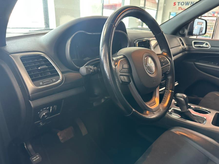2021 Jeep Grand Cherokee Laredo X 4x4, available for sale in Inwood, New York | 5 Towns Drive. Inwood, New York 2021 Jeep Grand Cherokee Laredo X 4x4, available for sale in Inwood, New York | 5 Towns Drive. Inwood, New York