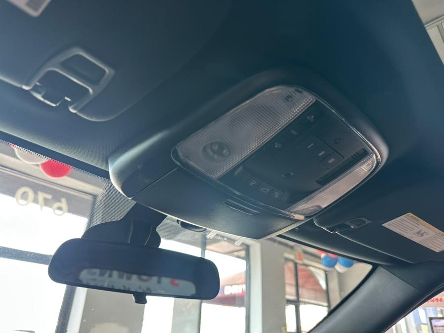 2021 Jeep Grand Cherokee Laredo X 4x4, available for sale in Inwood, New York | 5 Towns Drive. Inwood, New York 2021 Jeep Grand Cherokee Laredo X 4x4, available for sale in Inwood, New York | 5 Towns Drive. Inwood, New York
