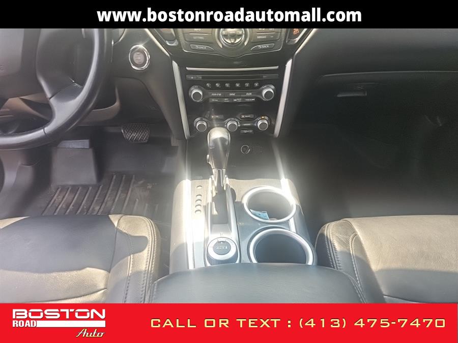 2014 Nissan Pathfinder 4WD 4dr SV, available for sale in Springfield, Massachusetts | Boston Road Auto. Springfield, Massachusetts 2014 Nissan Pathfinder 4WD 4dr SV, available for sale in Springfield, Massachusetts | Boston Road Auto. Springfield, Massachusetts