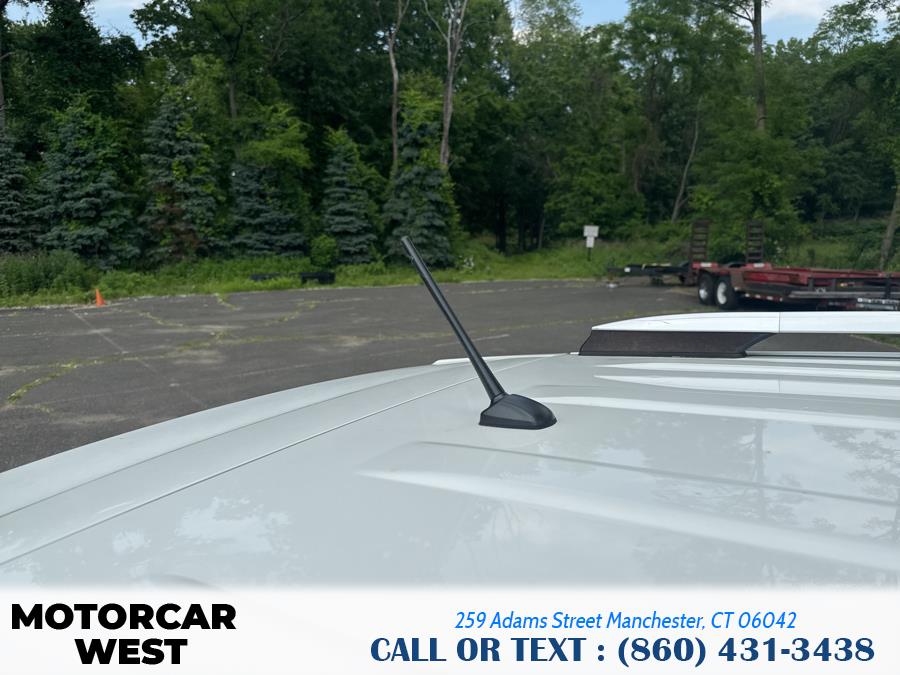 2015 Toyota RAV4 AWD 4dr LE (Natl), available for sale in Manchester, Connecticut | Motorcar West. Manchester, Connecticut 2015 Toyota RAV4 AWD 4dr LE (Natl), available for sale in Manchester, Connecticut | Motorcar West. Manchester, Connecticut