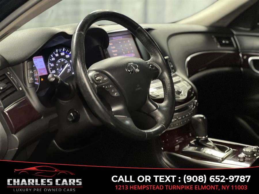 2019 Infiniti Q70l 3.7 Luxe, available for sale in Elmont, New York | Charles Cars. Elmont, New York 2019 Infiniti Q70l 3.7 Luxe, available for sale in Elmont, New York | Charles Cars. Elmont, New York