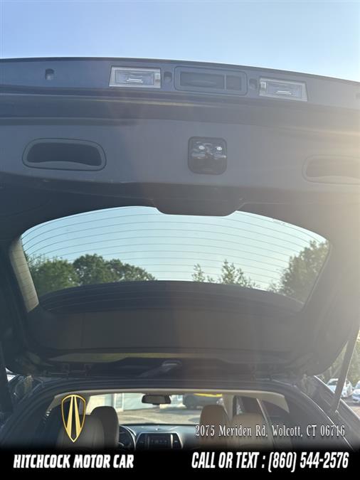 2015 Jeep Cherokee Limited, available for sale in Wolcott, Connecticut | Hitchcock Motor Car. Wolcott, Connecticut 2015 Jeep Cherokee Limited, available for sale in Wolcott, Connecticut | Hitchcock Motor Car. Wolcott, Connecticut
