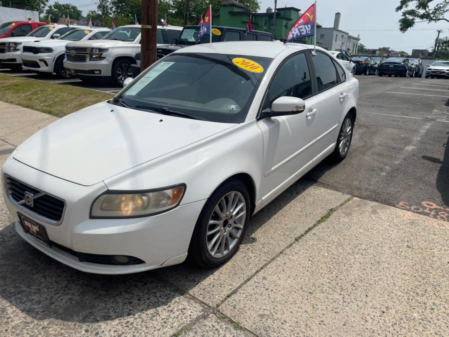 2010 Volvo S40 4dr Sdn Auto FWD, available for sale in Plainfield, New Jersey | Best Cars R Us LLC. Plainfield, New Jersey 2010 Volvo S40 4dr Sdn Auto FWD, available for sale in Plainfield, New Jersey | Best Cars R Us LLC. Plainfield, New Jersey